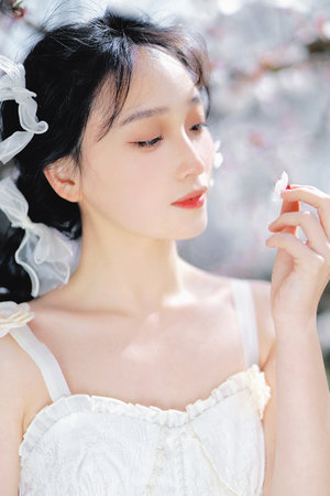 美女裸双奶头淫荡应用