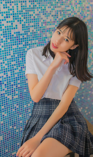 三上由佳