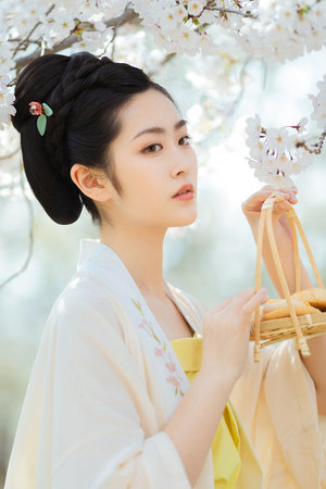 女生自摸流水视频