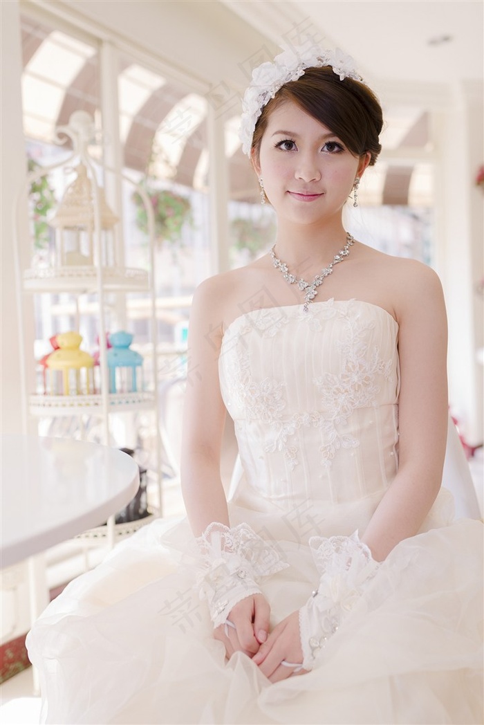 美女小便特写画面