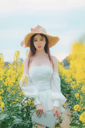 用针扎美女乳头视频