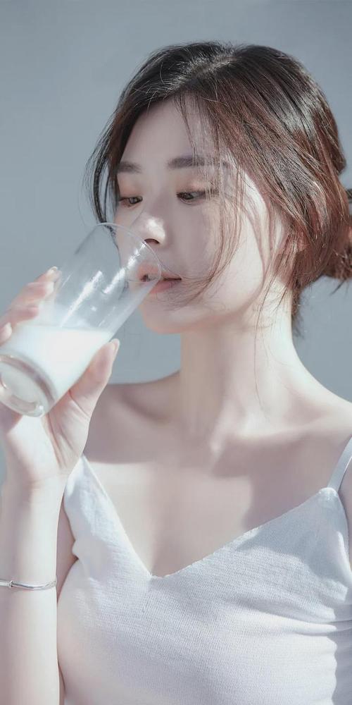 扒开女人下面猛躁视频