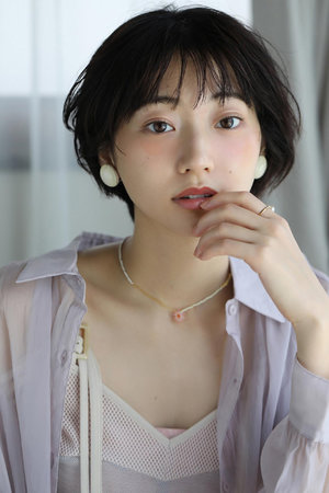 强力冲击女性的身体深处