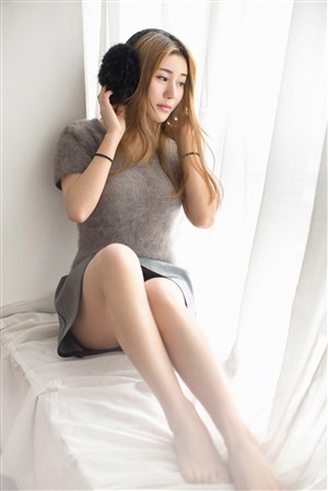小黄人美女甜蜜爱恋时刻