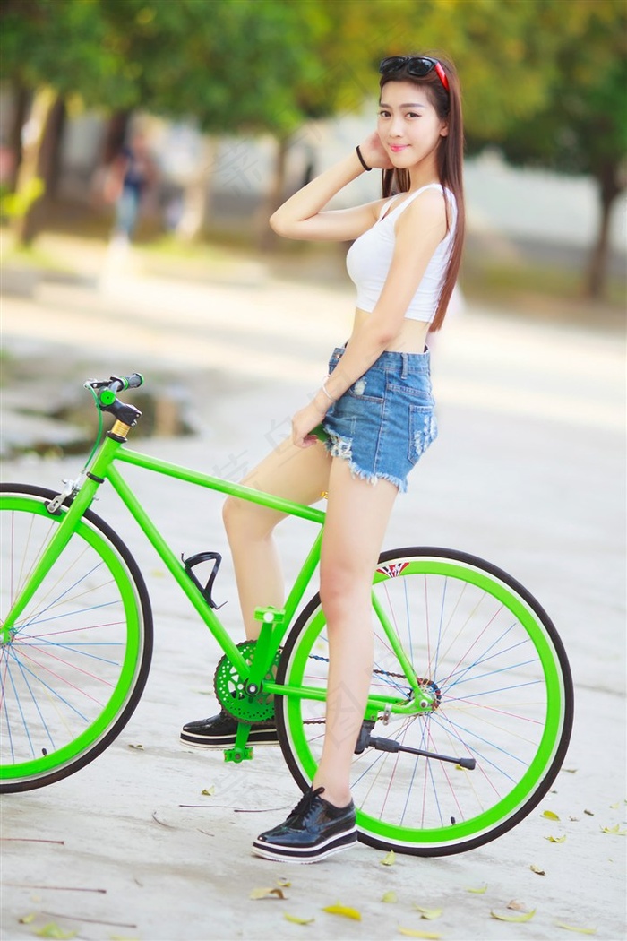 叶贤人体艺术表现形式