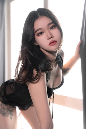 动漫美女吃男生大肉棒
