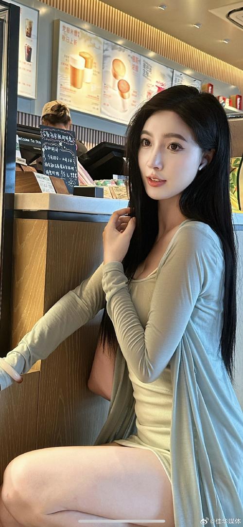 绿绿沉纶