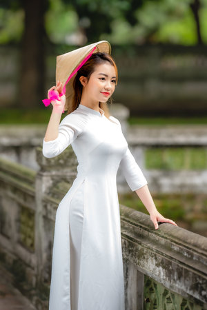 梁婖婷快播
