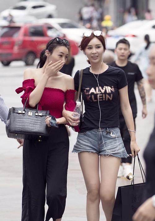 春丽肥硕肥臀滋滋