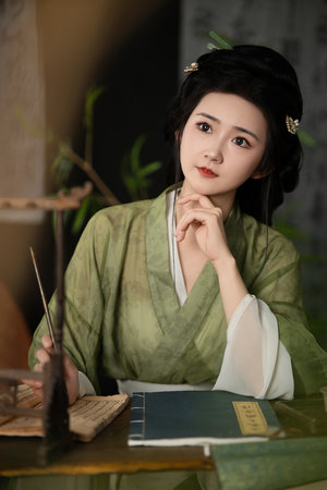 免费播放用力日小妹
