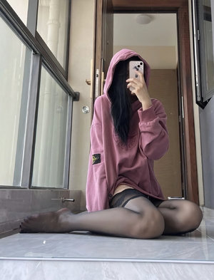 让我看看你双腿间的柔软秘密