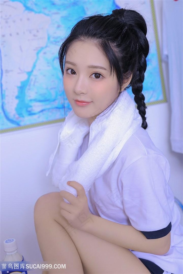 小车坐不下岳坐我腿上